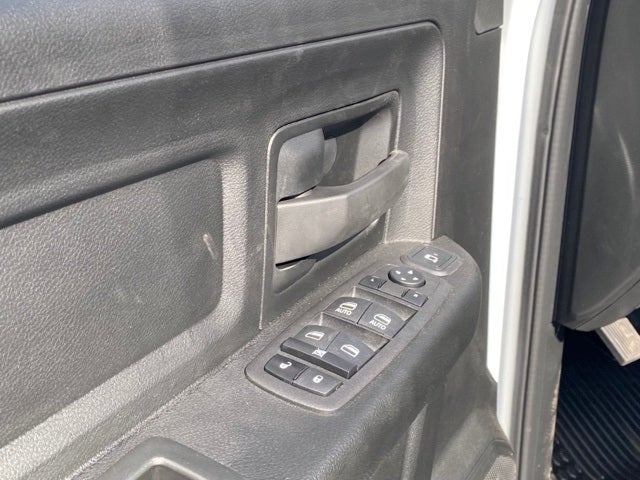 2023 RAM Ram 3500 RAM 3500 TRADESMAN CREW CAB 4X4 6'4' BOX