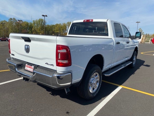 2023 RAM Ram 3500 RAM 3500 TRADESMAN CREW CAB 4X4 6'4' BOX