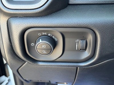 2026 RAM Ram 3500 RAM 3500 TRADESMAN CREW CAB 4X4 8' BOX