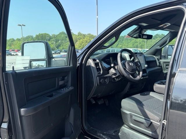 2026 RAM Ram 2500 RAM 2500 BLACK EXPRESS CREW CAB 4X4 6'4' BOX