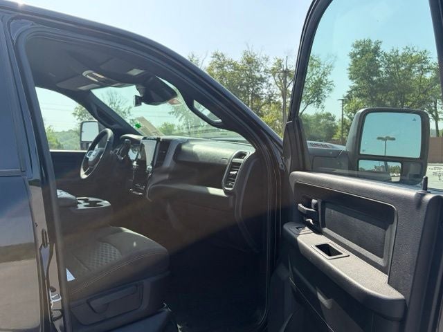 2026 RAM Ram 2500 RAM 2500 BLACK EXPRESS CREW CAB 4X4 6'4' BOX