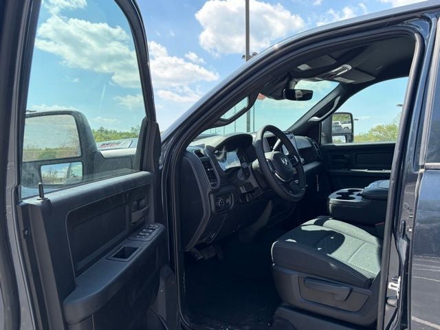 2026 RAM Ram 2500 RAM 2500 BLACK EXPRESS CREW CAB 4X4 6'4' BOX