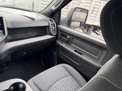 2026 RAM Ram 2500 RAM 2500 BLACK EXPRESS CREW CAB 4X4 6'4' BOX