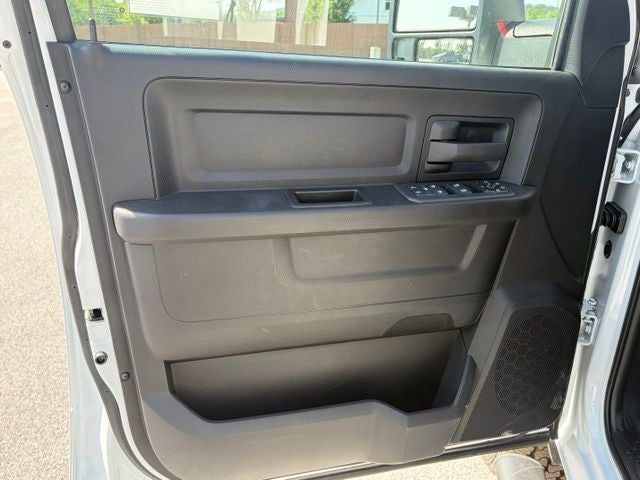 2026 RAM 2500 RAM 2500 BLACK EXPRESS CREW CAB 4X4 6'4' BOX