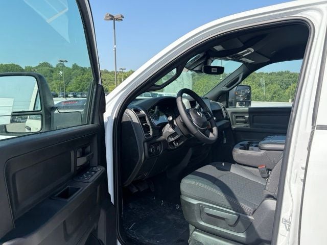 2026 RAM 2500 RAM 2500 BLACK EXPRESS CREW CAB 4X4 6'4' BOX
