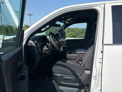 2026 RAM 2500 RAM 2500 BLACK EXPRESS CREW CAB 4X4 6'4' BOX