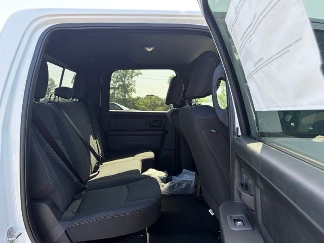 2026 RAM 2500 RAM 2500 BLACK EXPRESS CREW CAB 4X4 6'4' BOX
