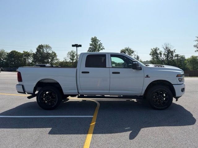 2026 RAM 2500 RAM 2500 BLACK EXPRESS CREW CAB 4X4 6'4' BOX