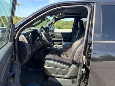 2026 RAM 3500 RAM 3500 LIMITED MEGA CAB 4X4 6'4' BOX