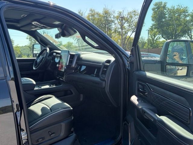 2026 RAM 3500 RAM 3500 LIMITED MEGA CAB 4X4 6'4' BOX