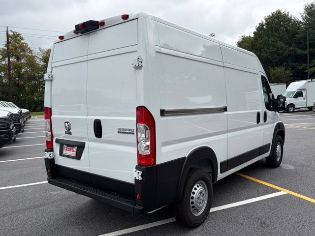 2027 RAM ProMaster Cargo Van Tradesman