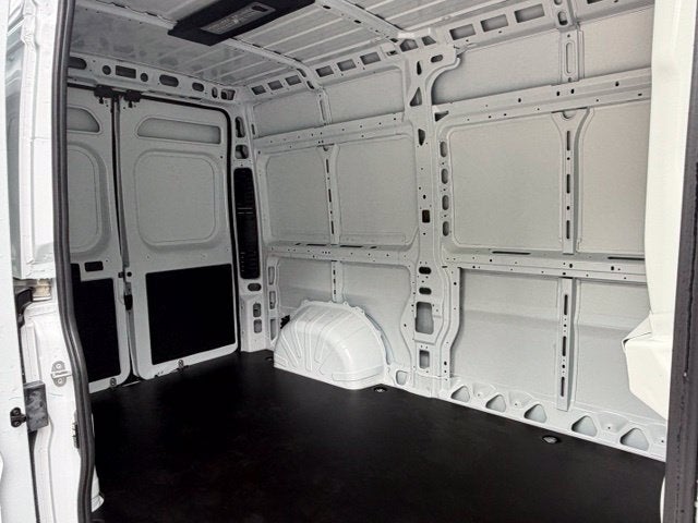 2027 RAM ProMaster Cargo Van Tradesman