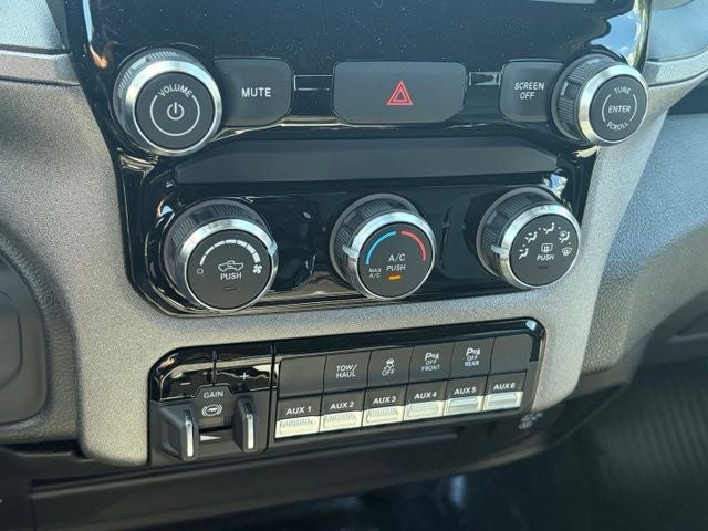 2026 RAM 2500 RAM 2500 TRADESMAN CREW CAB 4X4 6'4' BOX