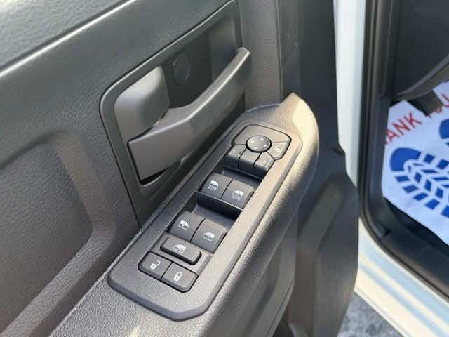 2026 RAM 2500 RAM 2500 TRADESMAN CREW CAB 4X4 6'4' BOX