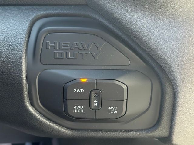 2026 RAM 2500 RAM 2500 TRADESMAN CREW CAB 4X4 6'4' BOX