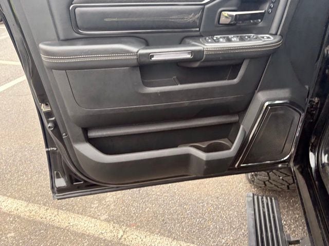2022 RAM 2500 Limited Crew Cab 4x4 6'4' Box