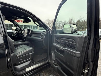2022 RAM 2500 Limited Crew Cab 4x4 6'4' Box