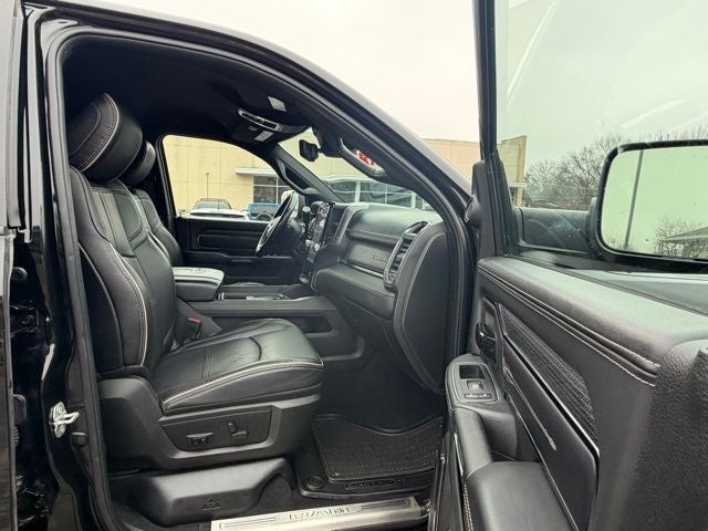 2022 RAM 2500 Limited Crew Cab 4x4 6'4' Box