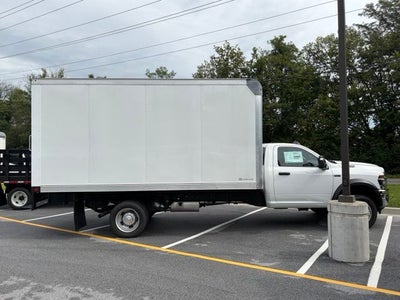 2026 RAM Ram 5500 Chassis Cab RAM 5500 TRADESMAN CHASSIS REGULAR CAB 4X2 120' CA