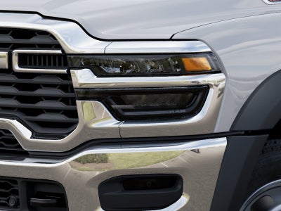 2025 RAM 5500 Chassis RAM 5500 TRADESMAN CHASSIS REGULAR CAB 4X4 84' CA