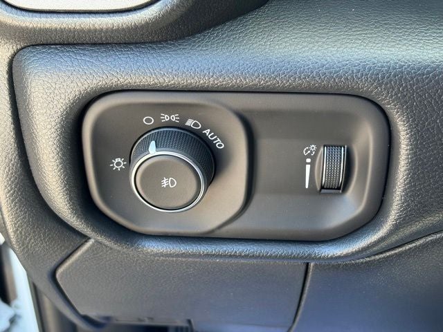 2026 RAM Ram 5500 Chassis Cab RAM 5500 TRADESMAN CHASSIS REGULAR CAB 4X4 120' CA