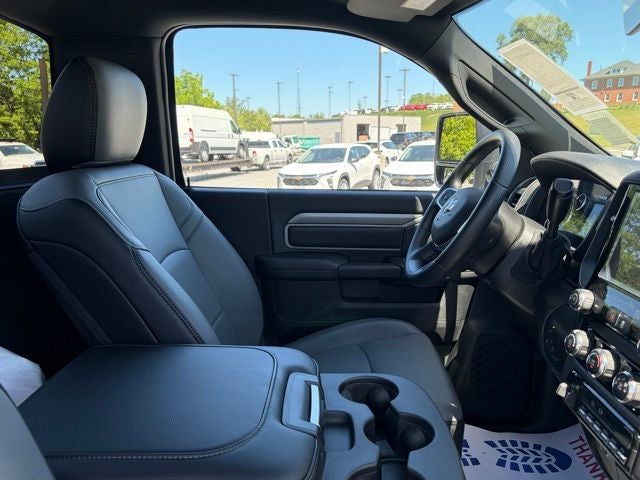 2026 RAM Ram 5500 Chassis Cab RAM 5500 TRADESMAN CHASSIS REGULAR CAB 4X4 120' CA