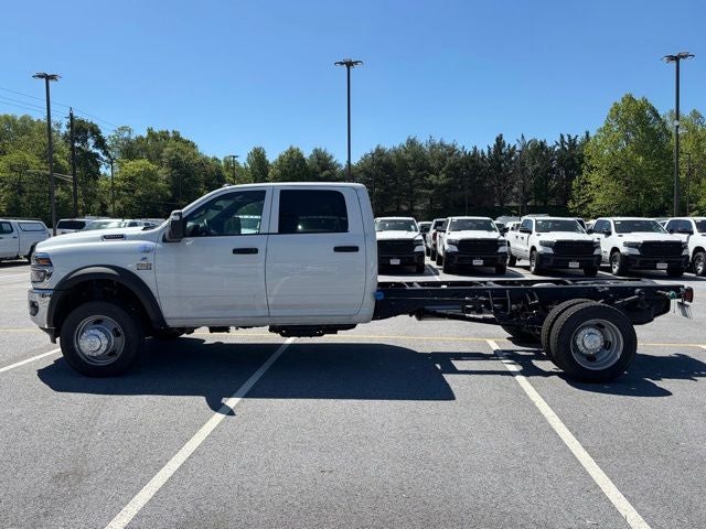2026 RAM Ram 5500 Chassis Cab RAM 5500 TRADESMAN CHASSIS CREW CAB 4X4 84' CA