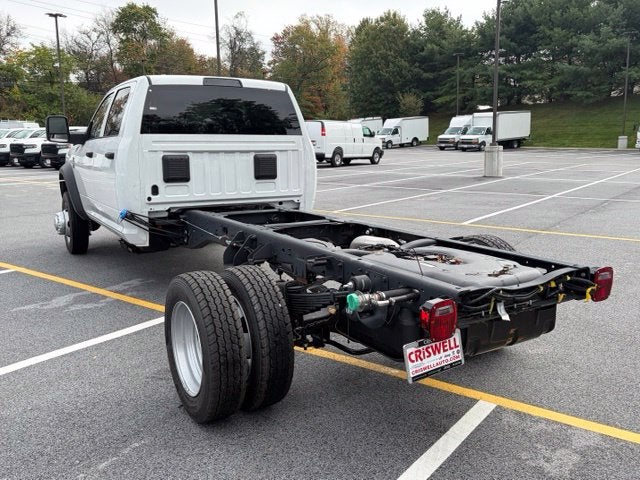 2027 RAM Ram 5500 Chassis Cab RAM 5500 TRADESMAN CHASSIS CREW CAB 4X4 84' CA