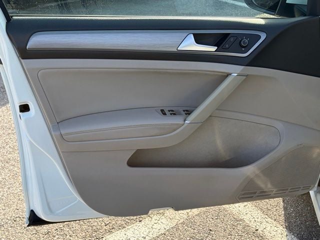 2015 Volkswagen Golf TDI SE 4-Door