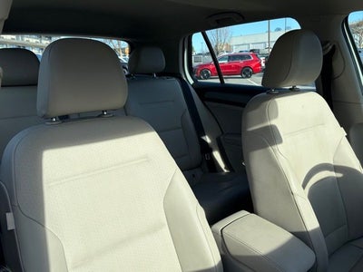 2015 Volkswagen Golf TDI SE 4-Door