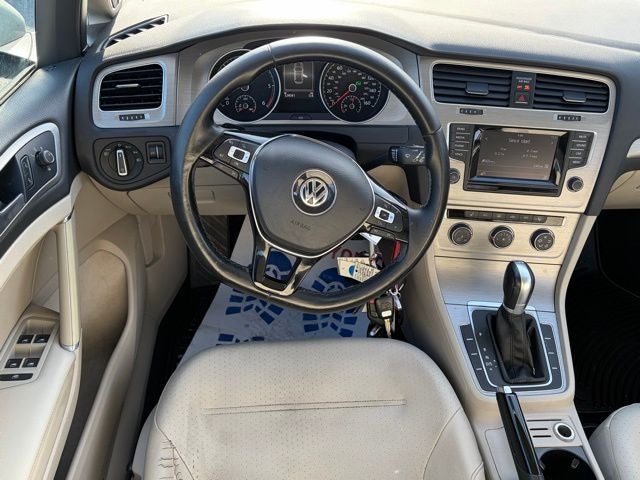 2015 Volkswagen Golf TDI SE 4-Door