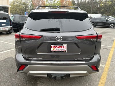 2022 Toyota Highlander Platinum