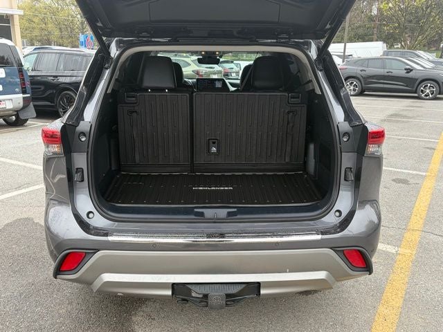 2022 Toyota Highlander Platinum