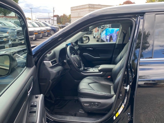 2021 Toyota Highlander Hybrid XLE