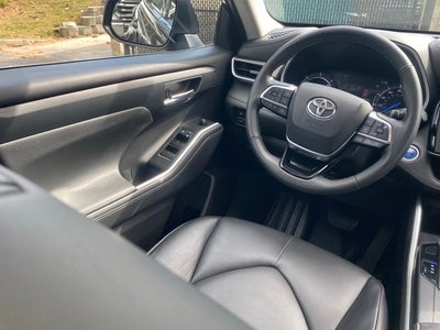 2021 Toyota Highlander Hybrid XLE