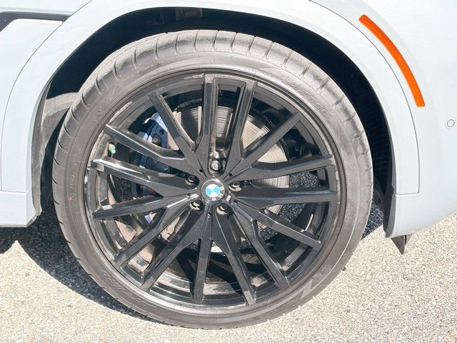 2025 BMW X6 xDrive40i