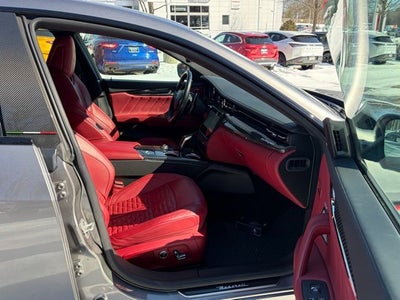 2022 Maserati Quattroporte Trofeo