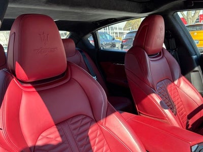 2022 Maserati Quattroporte Trofeo