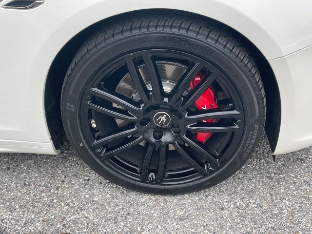 2023 Maserati Ghibli Modena Q4