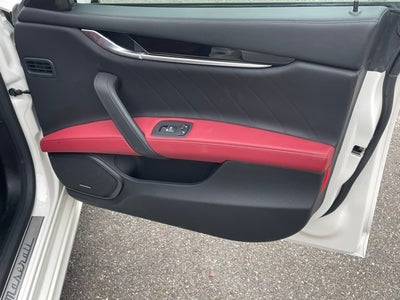 2023 Maserati Ghibli Modena Q4