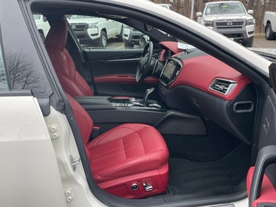 2023 Maserati Ghibli Modena Q4