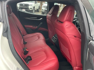 2023 Maserati Ghibli Modena Q4