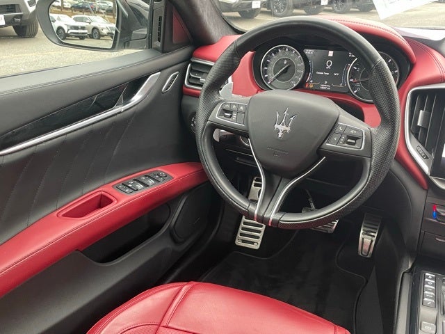 2023 Maserati Ghibli Modena Q4