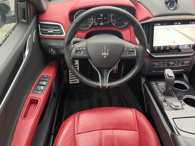 2023 Maserati Ghibli Modena Q4