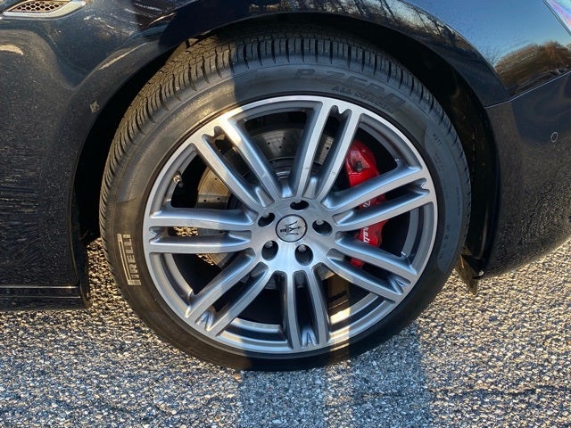 2022 Maserati Ghibli Modena Q4
