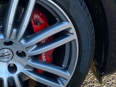 2022 Maserati Ghibli Modena Q4