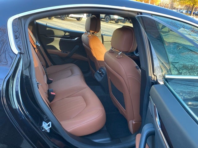 2022 Maserati Ghibli Modena Q4