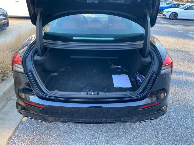 2022 Maserati Ghibli Modena Q4