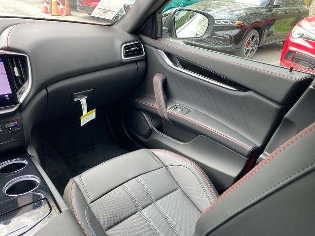 2024 Maserati Ghibli Modena