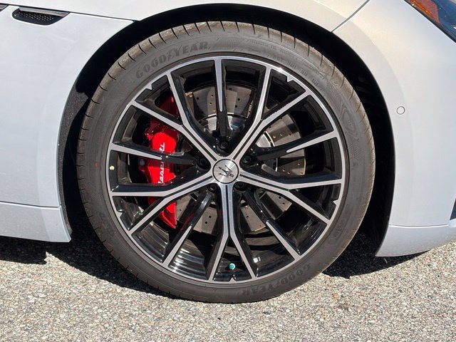 2027 Maserati GranCabrio Base